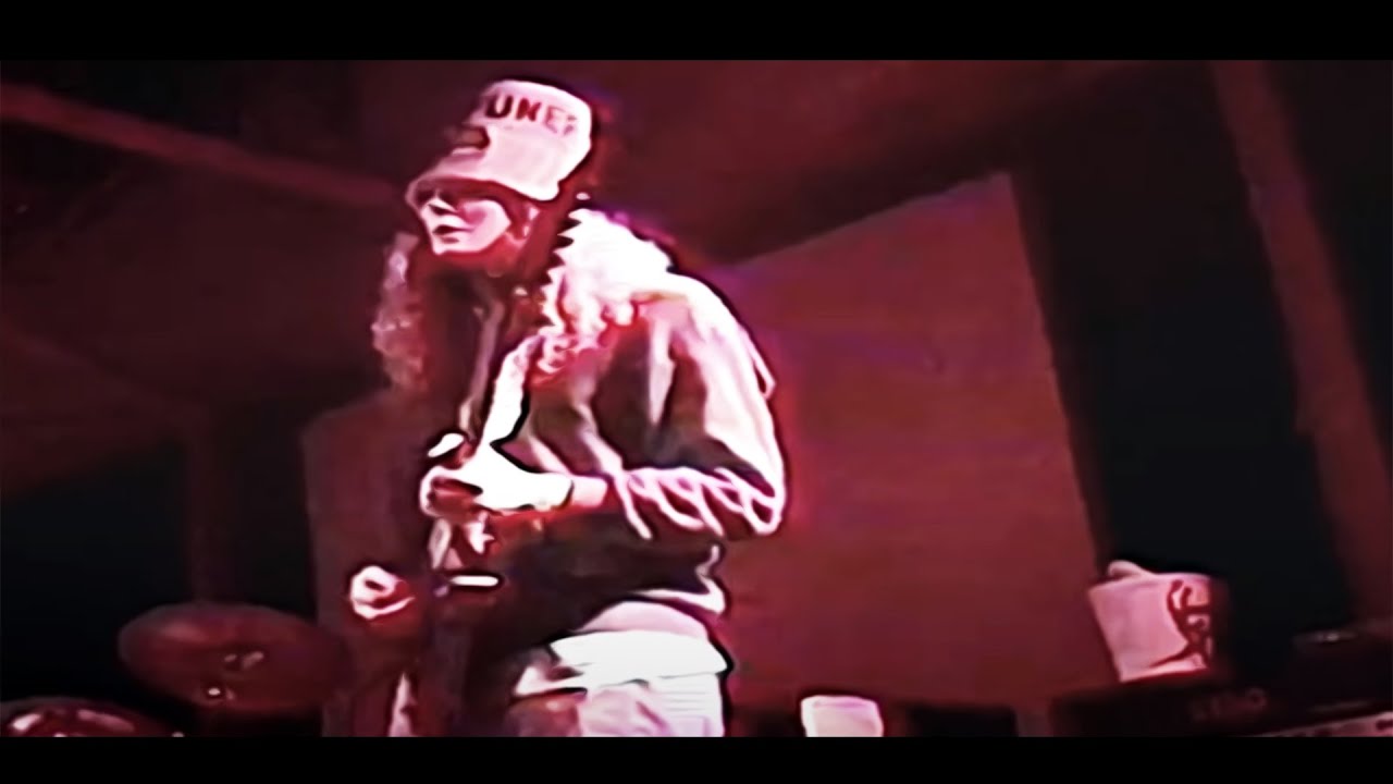 Vintage Buckethead plays a GLORIOUS Guitar solo