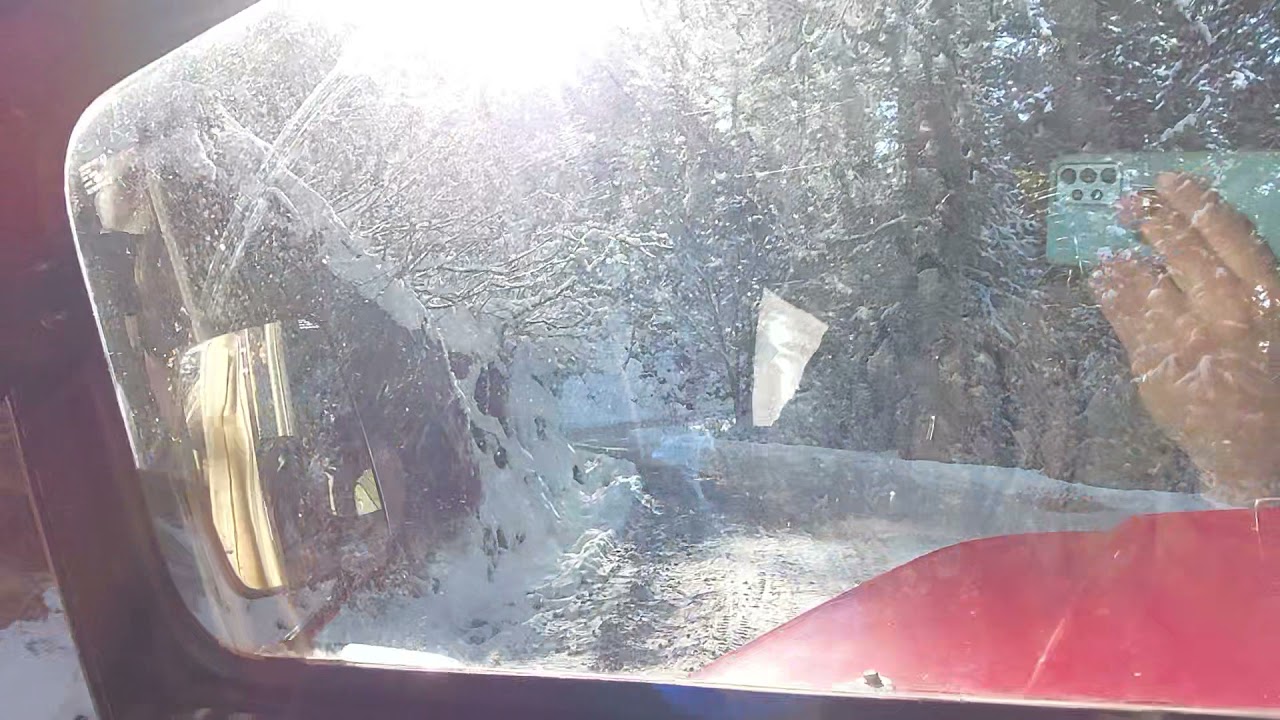 Kiwai to Shogran road condition in snowfall 28.12.21