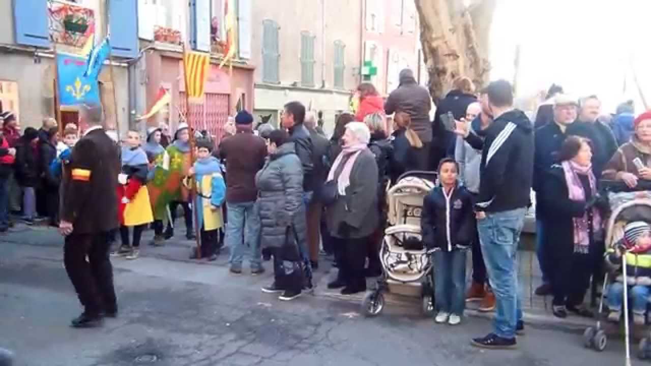 Barjols Tripettes Procession Bravade dans les rues Bravado in the streets
