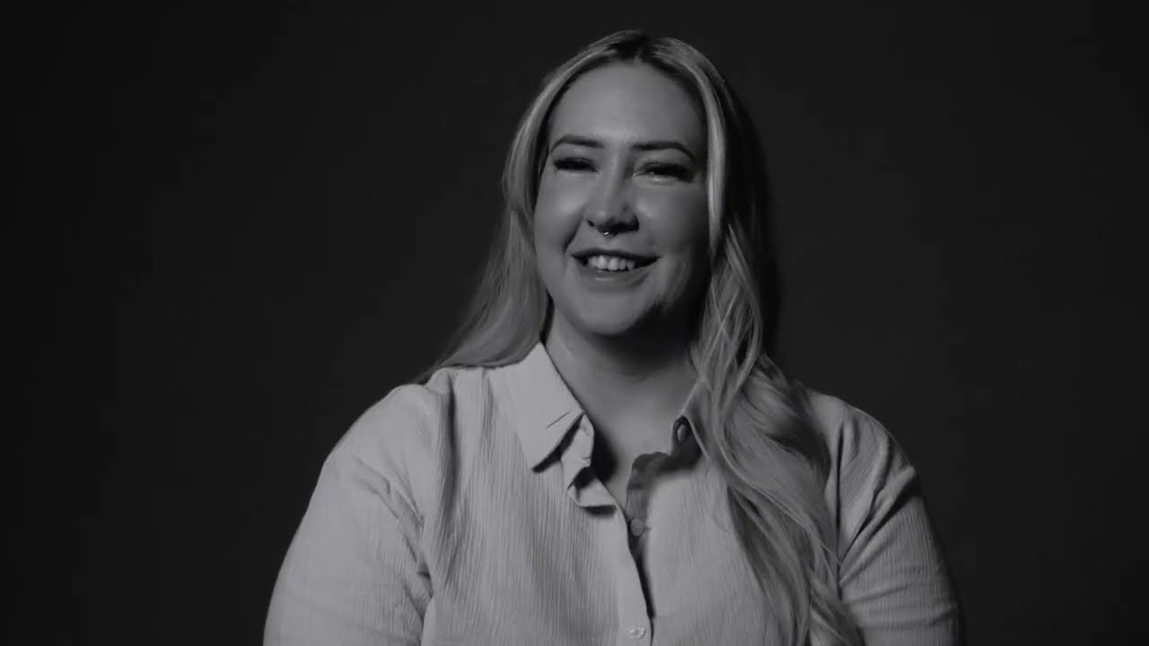 #IAMMINRES - Amy Stewart