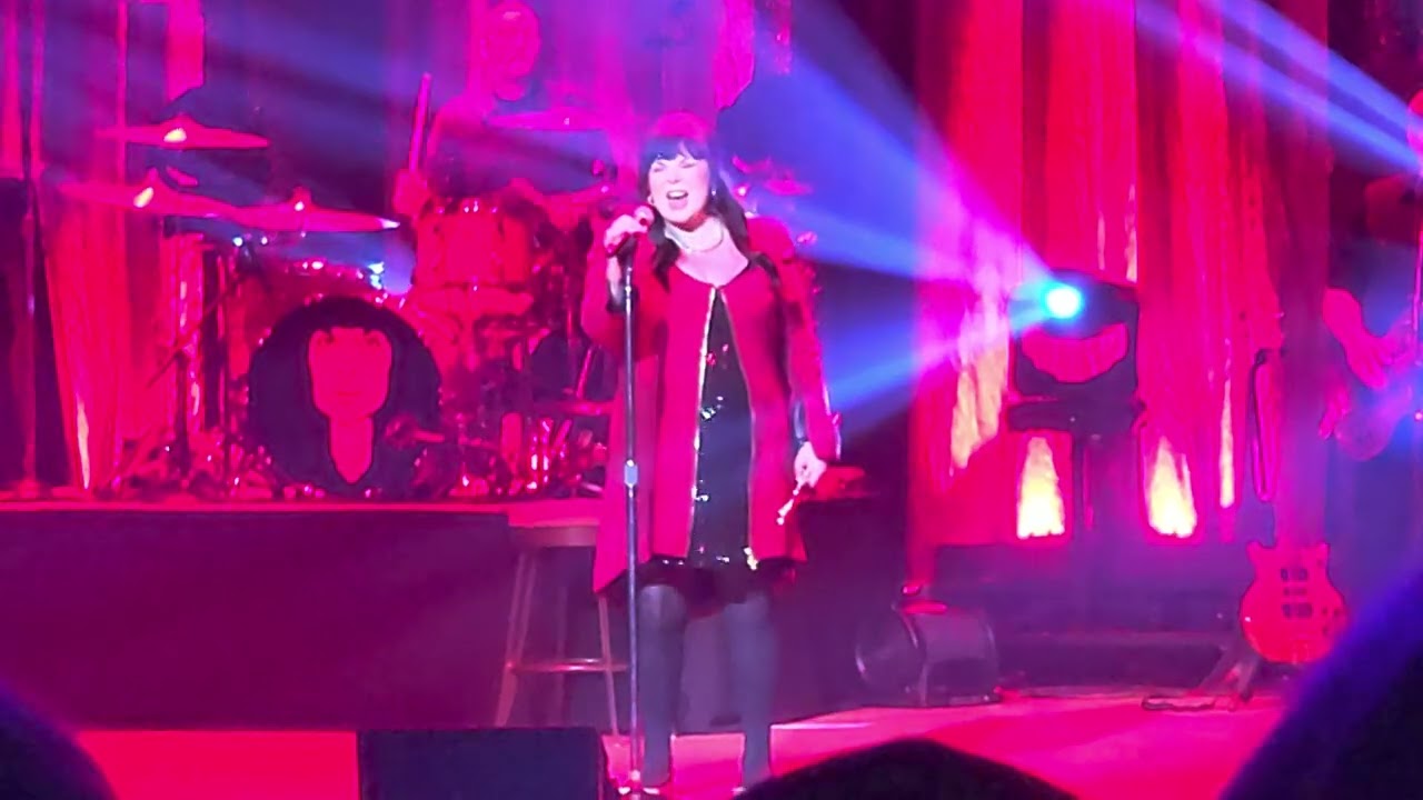Ann Wilson (of Heart) and Tripsitter -- Love Alive