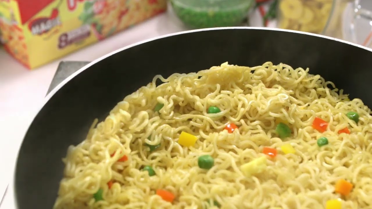 PRAN Mr. Noodles на английском