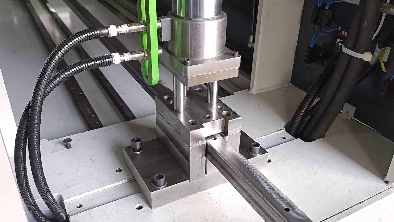 Profil delme makinası,Profile Punching machine.