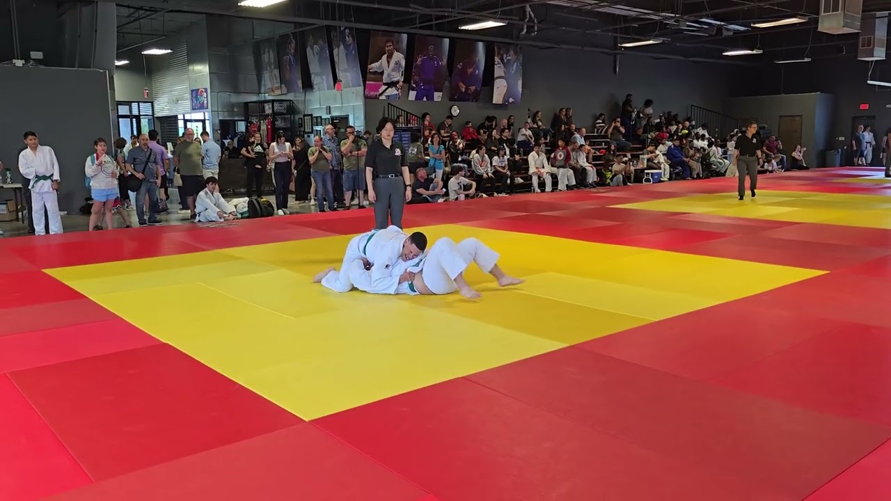 NAGASE CUP Brown Belt (brown belt and below) / Male / +100 kg / Third Match