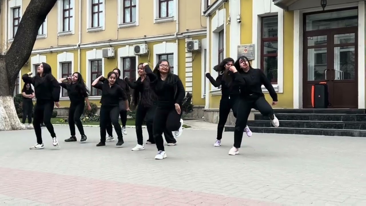 Flashmob de Ziua Mondială a Femeii