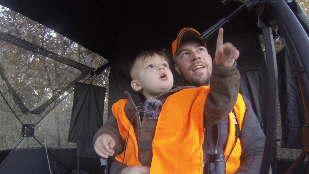 2 yr old hunting ( I Got FARTED on TWICE)