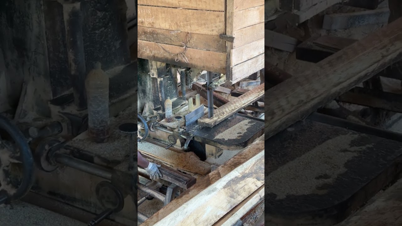 How to Prevent Wood from Breaking During Straight Cutting with a Sawmill Machine