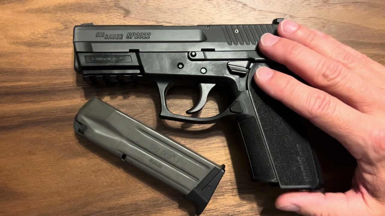 Sig Sauer SP2022 9 мм