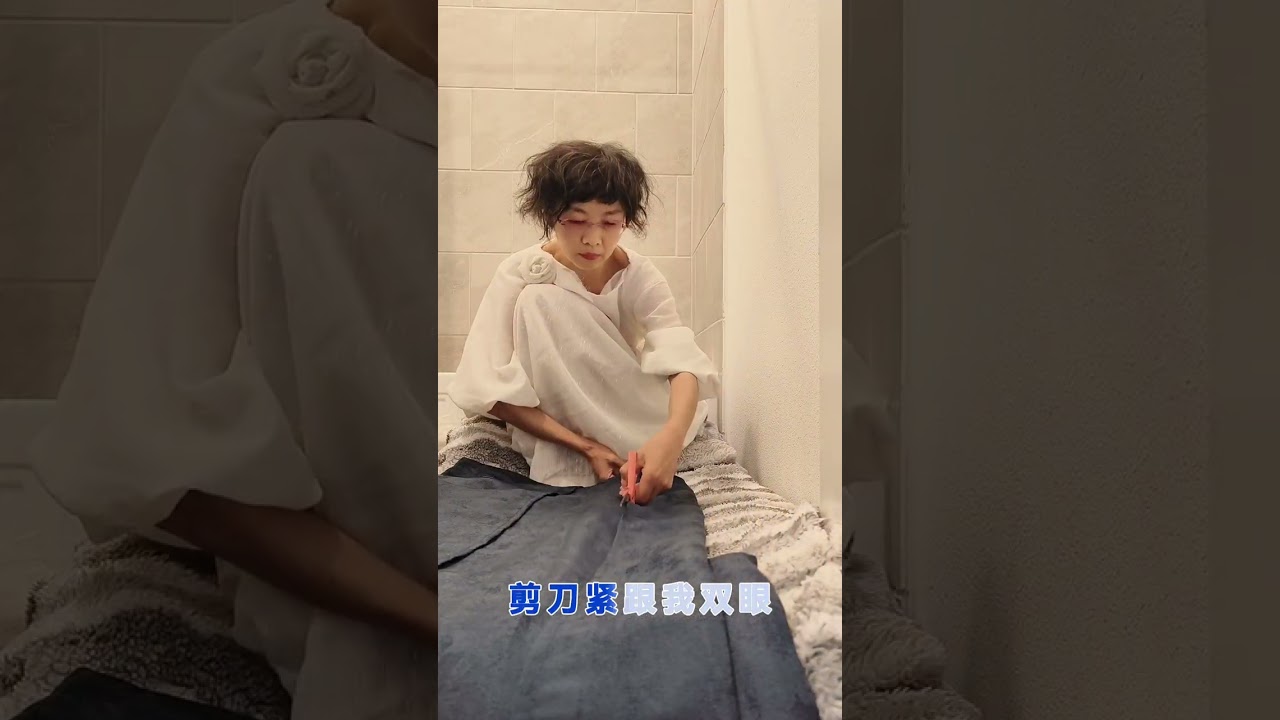 当废布与政治相撞的声音响起，便是共鸣，感谢神