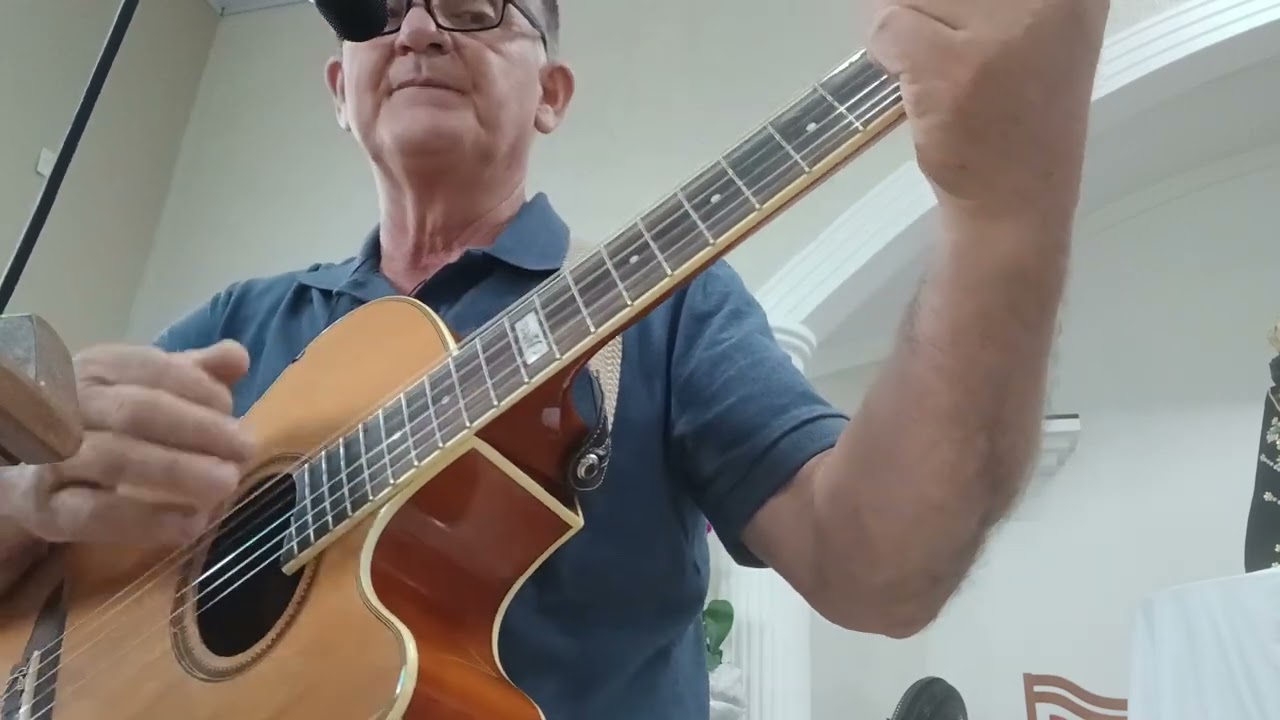 Salmo  49 A todos que procedem retamente, eu mostrarei a salvação que vem de Deus. 