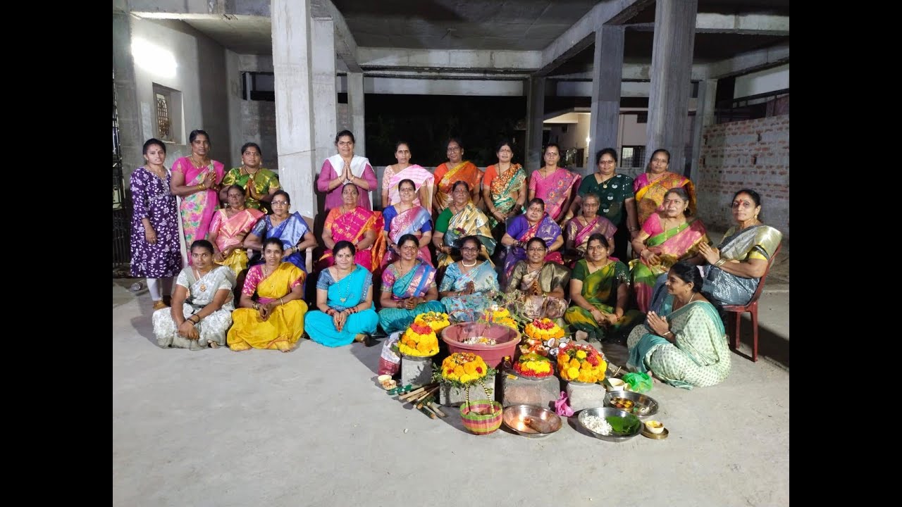 🌸 అలిగిన బతుకమ్మ 2025 | Telangana Bathukamma Festival Special”#tiruvuru #navaratri2025 #shantinagar