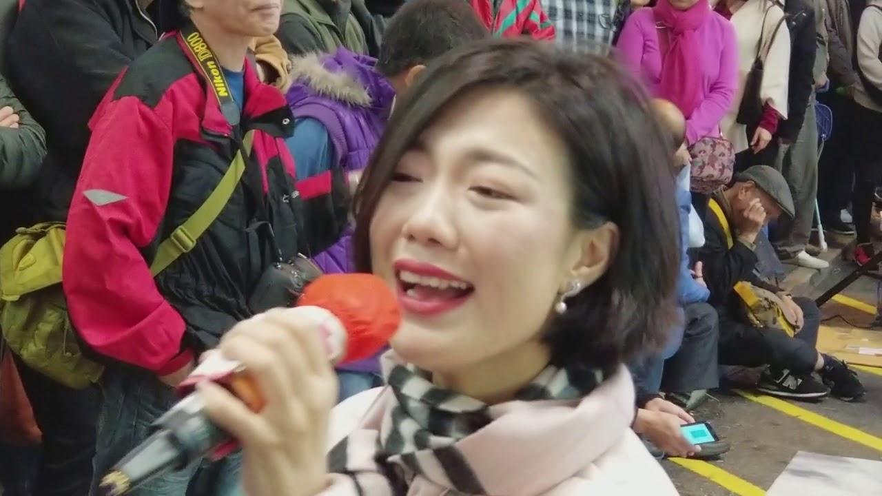 旺角羅文 18/01/20(18:53) 旺角小龍女 天后龙婷 🎤 我最親愛的+飄雪+誰來愛我。Stacey Long