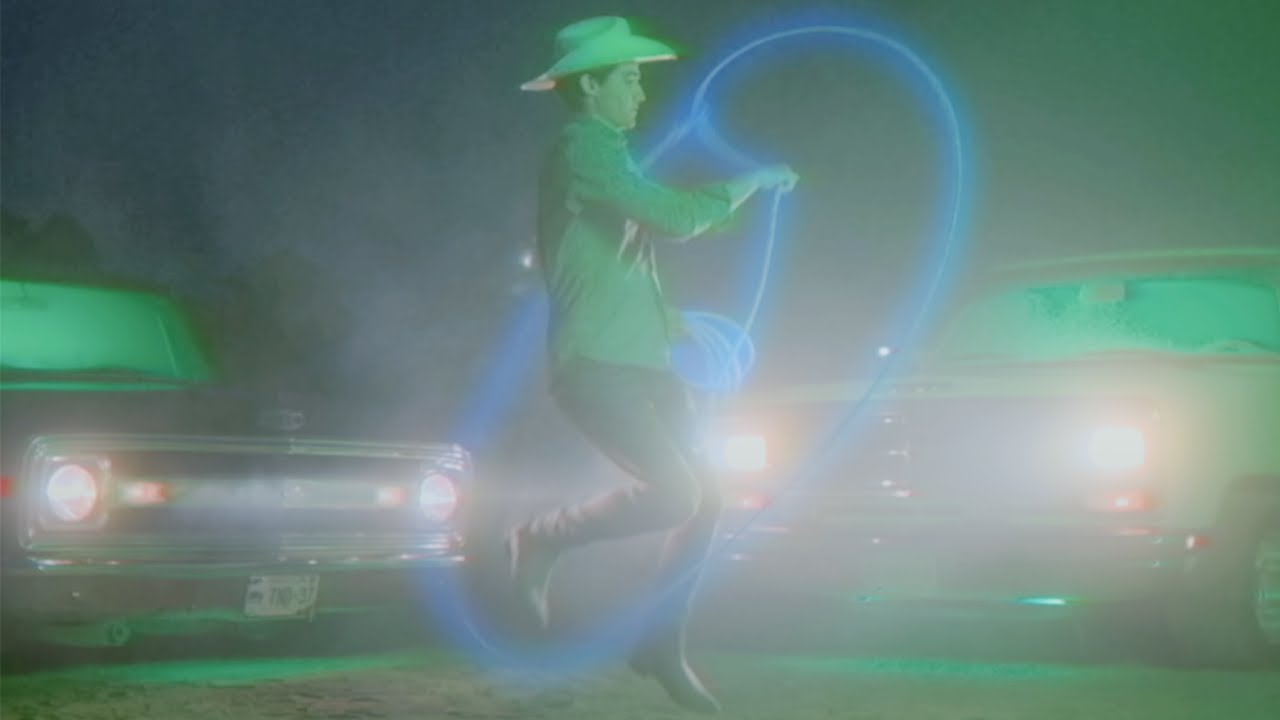 La Plebada - Me Gusta ft Kinky (Video Oficial)