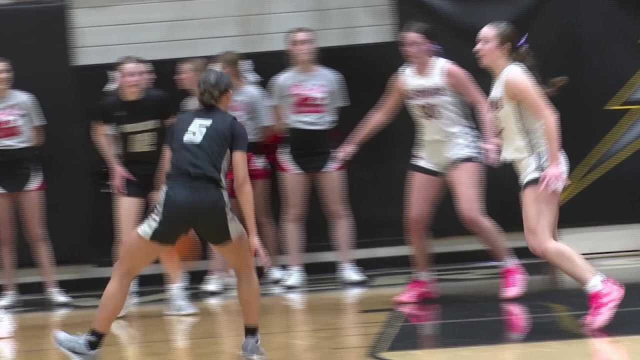 Highlights: Galesburg girls vs. Metamora