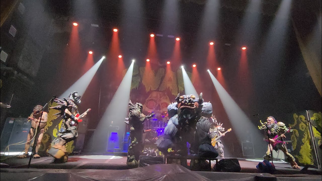 GWAR LIVE  full set front row