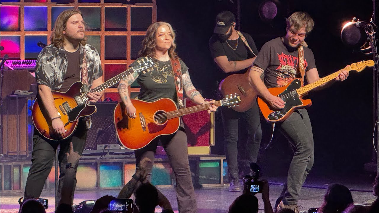 Ashley McBryde Chattanooga TN 3/2/2024 - The Devil I Know Tour