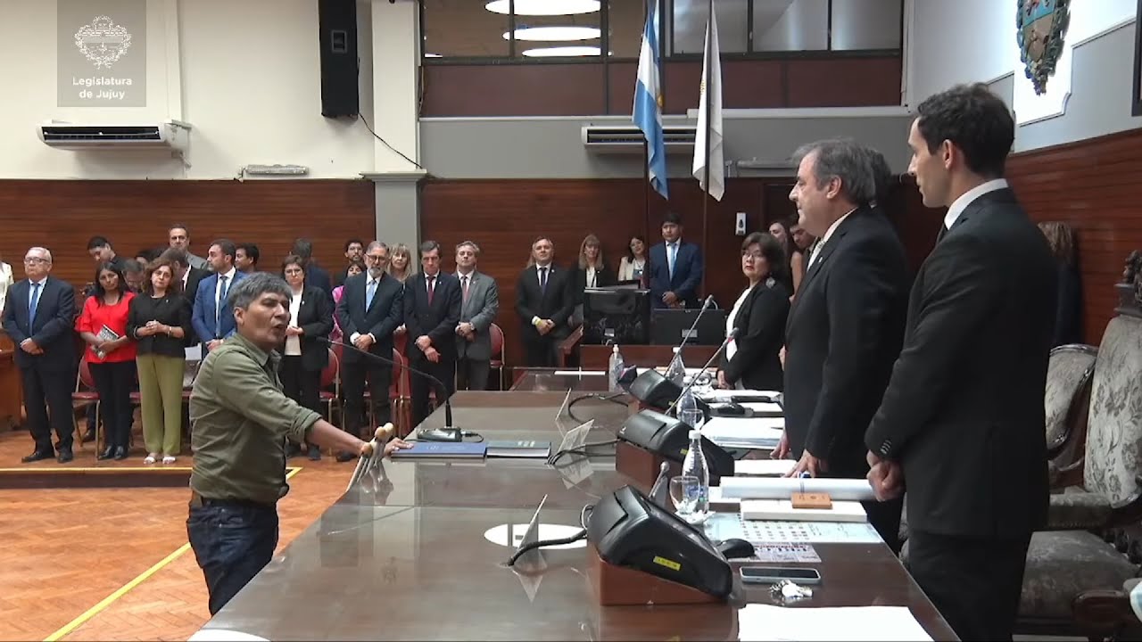 Alejandro Vilca jur&oacute; por la clase obrera juje&ntilde;a y contra todo imperialismo