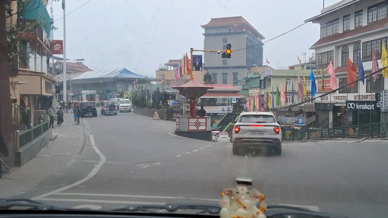 Daily routine hills life the end session of winter Daily short travel for bussy hills life/gangtok