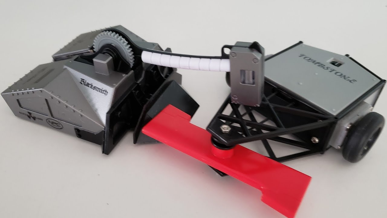 BATTLEBOTS HEXBUGS: TOMBSTONE VS BLACKSMITH