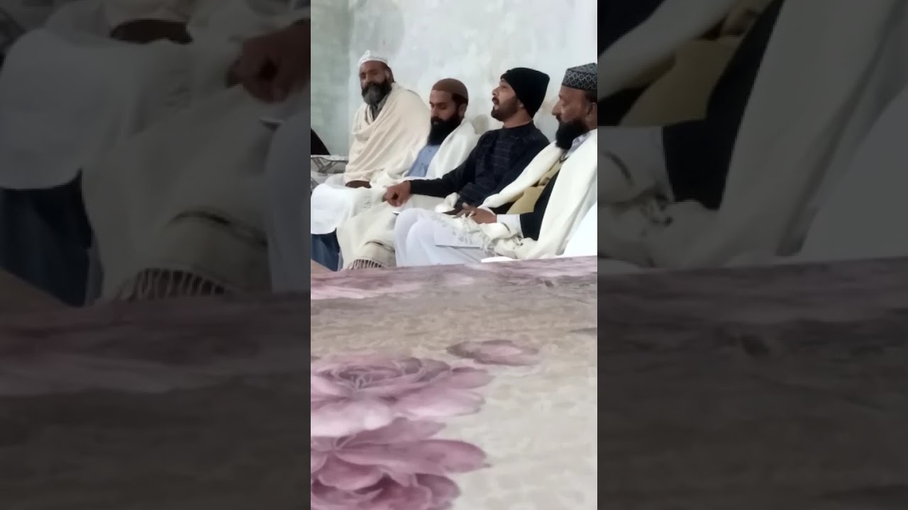  سید رجب علی شاہ  صاحب کی نیرملنگی کی والدہ کی فاتح خوانی پر محفل پاک میں خوبصورت حاضری 