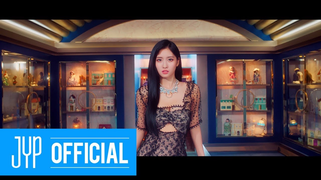 TWICE 
