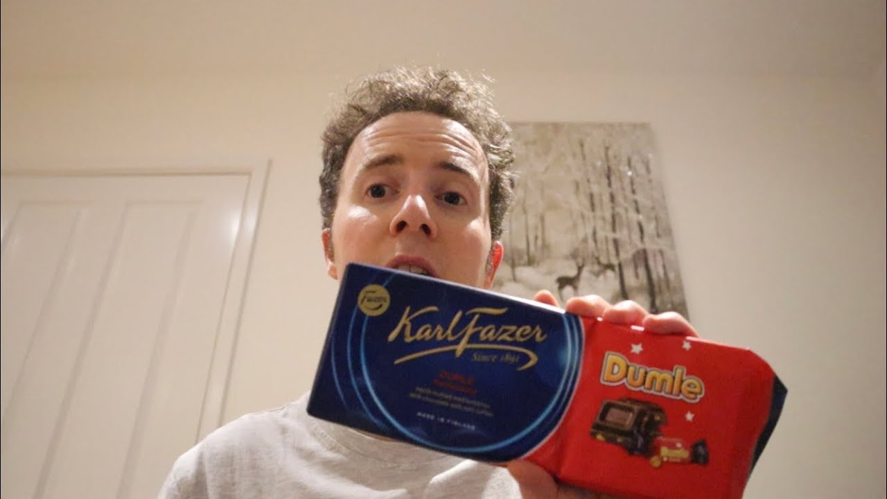 Karl Fazer Dumle Chocolate Bar Review - Finnish Candy Taste Test