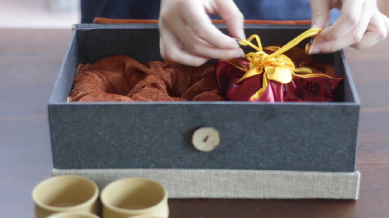 Tea Set Unboxing: Yellow Teapot Set with Cups Review - Duan Ni Yixing Zisha Tea Set