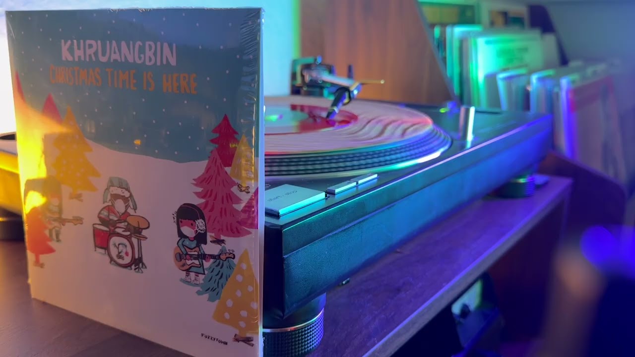 7″ Rip – Khruangbin – Christmas Time Is Here / (Version Mary) (Covid-19 Cover)