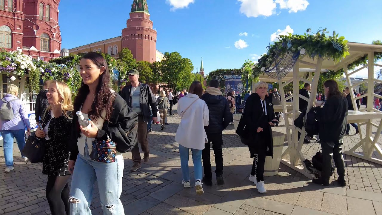 Пешеходная экскурсия по центру Москвы, фестиваль 