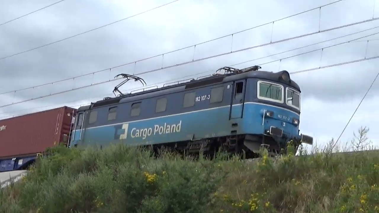 182 107-3 CD Cargo Poland z pociągiem intermodalnym