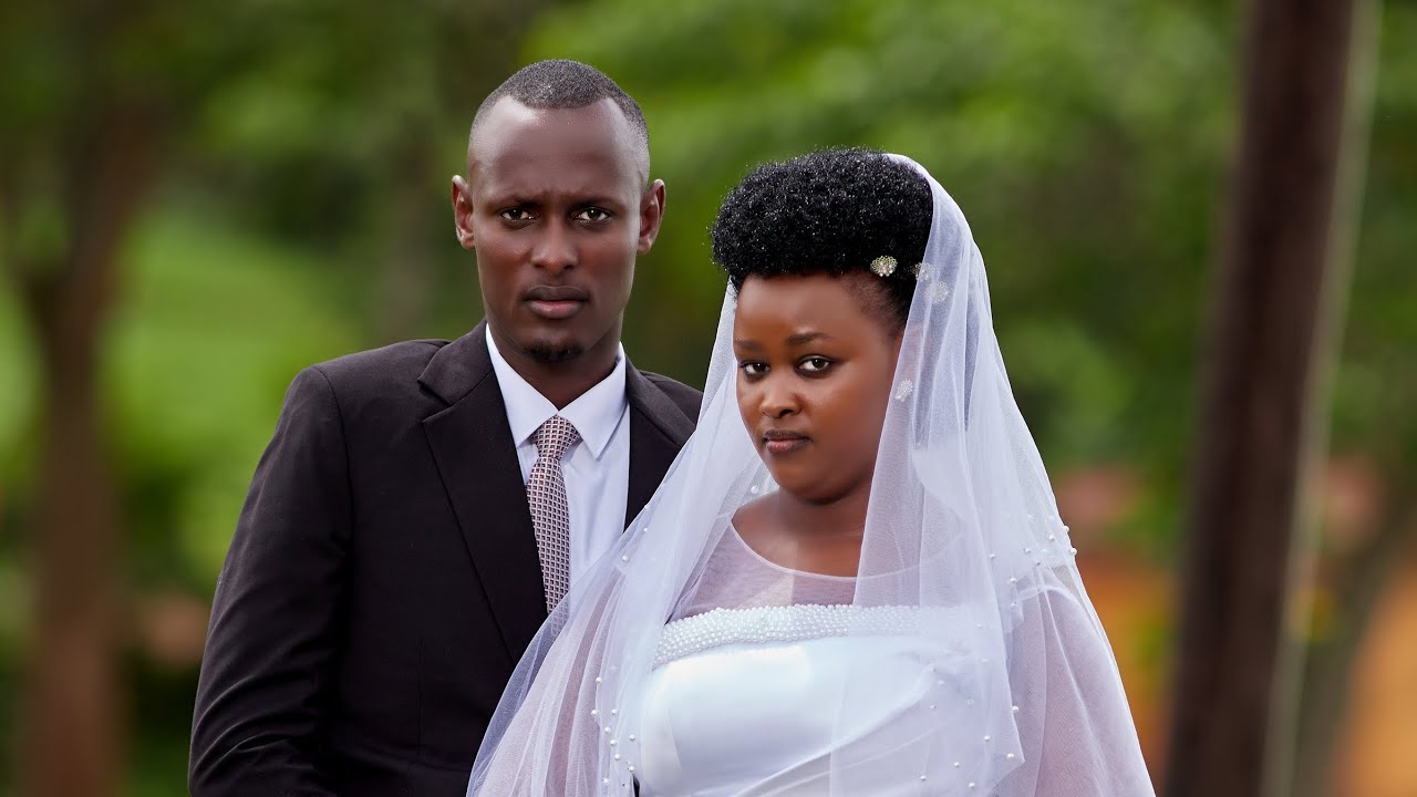 MICHAEL WEDS  ALICE @Roja photography