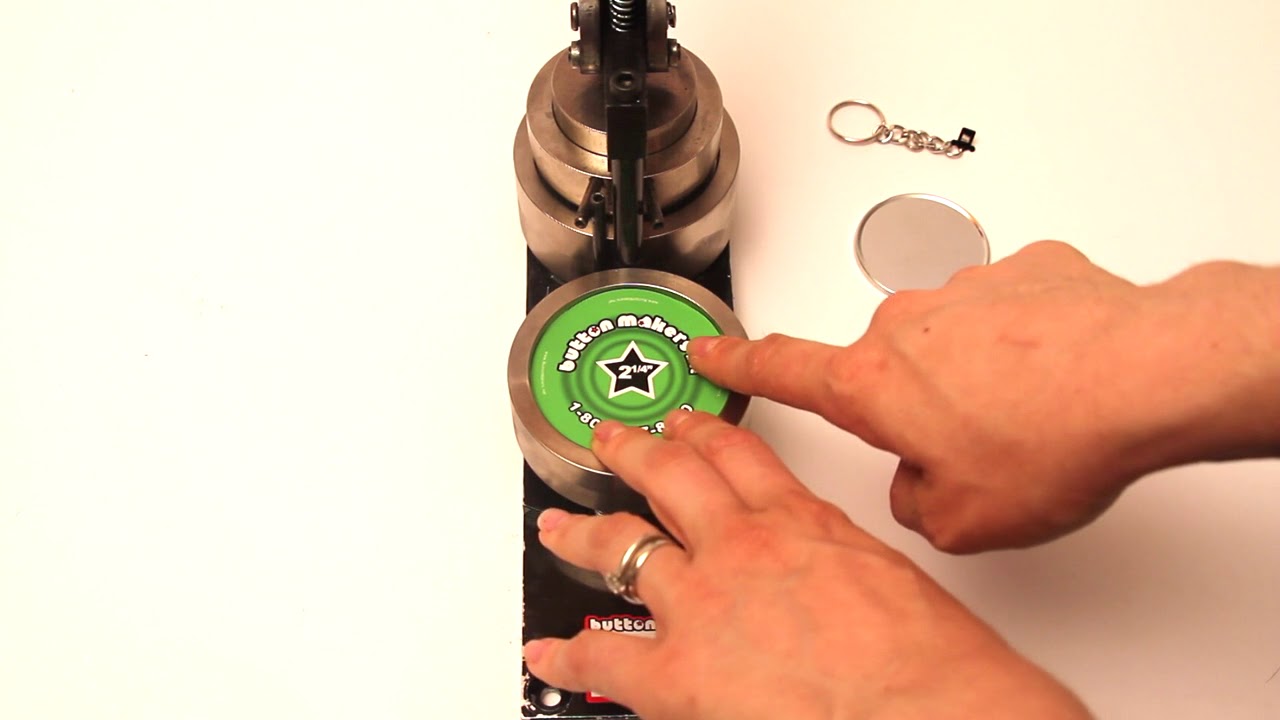 2-1/4 inch SPLIT RING KEYCHAIN TUTORIAL - buttonmakers.net