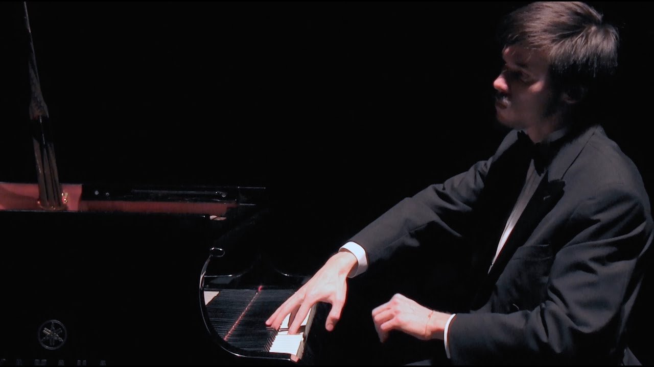 Maurice Ravel · Valses nobles et sentimentales (Gavin Gamboa, Mérida MX, 2013)