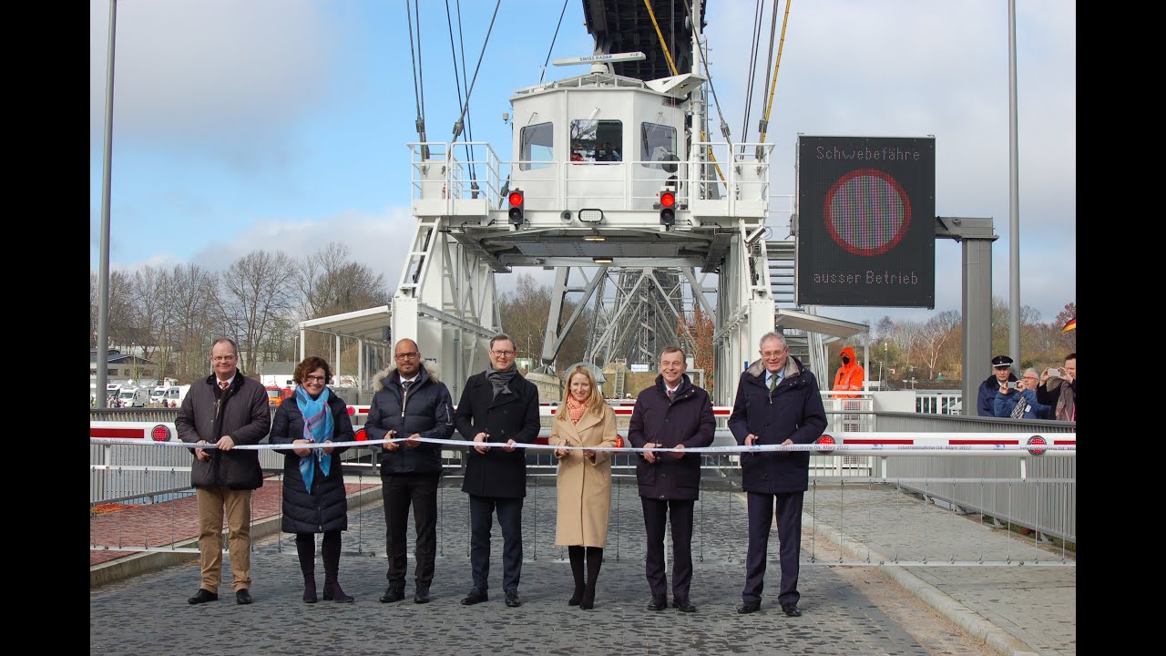 Losgeschwebt: Neue Schwebefähre Rendsburg
