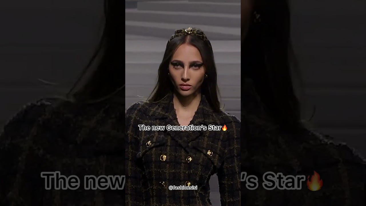She Was Born To Do This🔥Yasmin Wijnaldum#JasmineWijnaldum #Versace #Chanel #Runway #Fashion