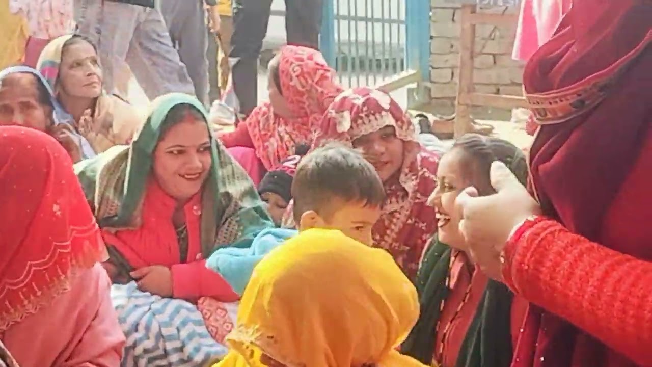 मास्टर कमल लोहारी जी मदन पूर खादर में  अपनी हाजिरी लगाते हुए गुरु गोरखनाथ के जागरण में 