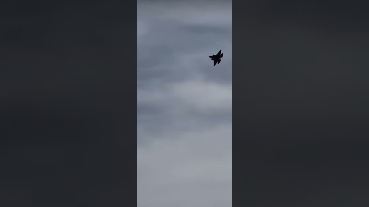 🦅🫨 F35 Max AfterBurner Fly Past! AMAZING Sound! #f35 #f35lightning #f35fighterjet