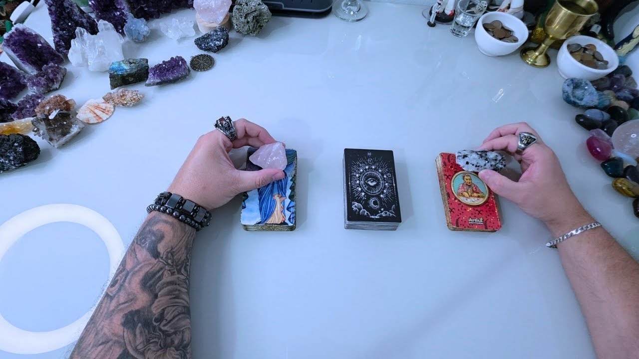 Ele(a) FICA OU SAI DA MINHA VIDA TAROT  Vamos Voltar a Ficar Juntos?