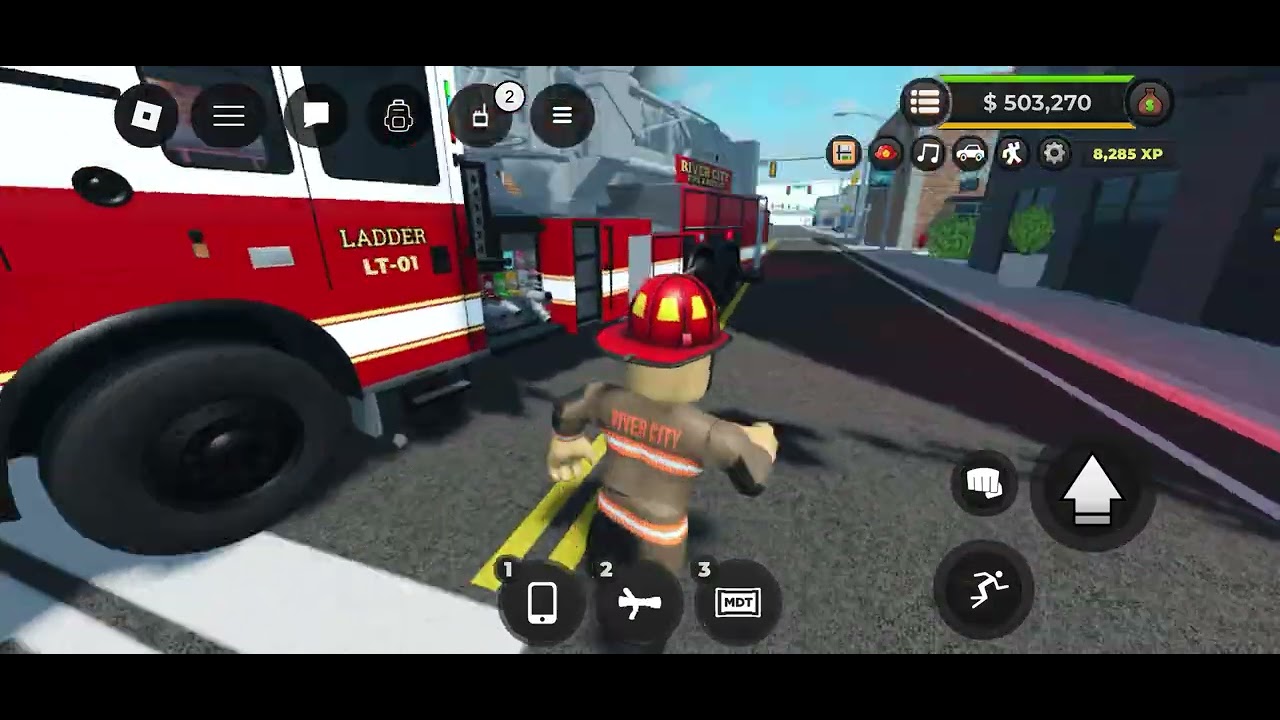 [Clip] Tower 32 Alpha responded to a Large Structure Fire.