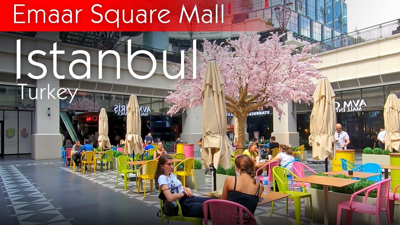 Istanbul walking tour - Emaar Square Mall - street walk