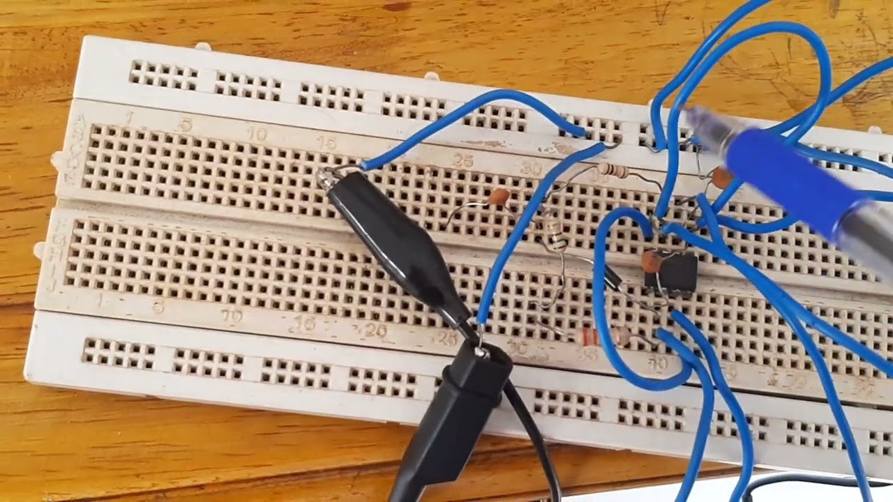 monostable multivibrator using 555 IC LABORATORY experiment