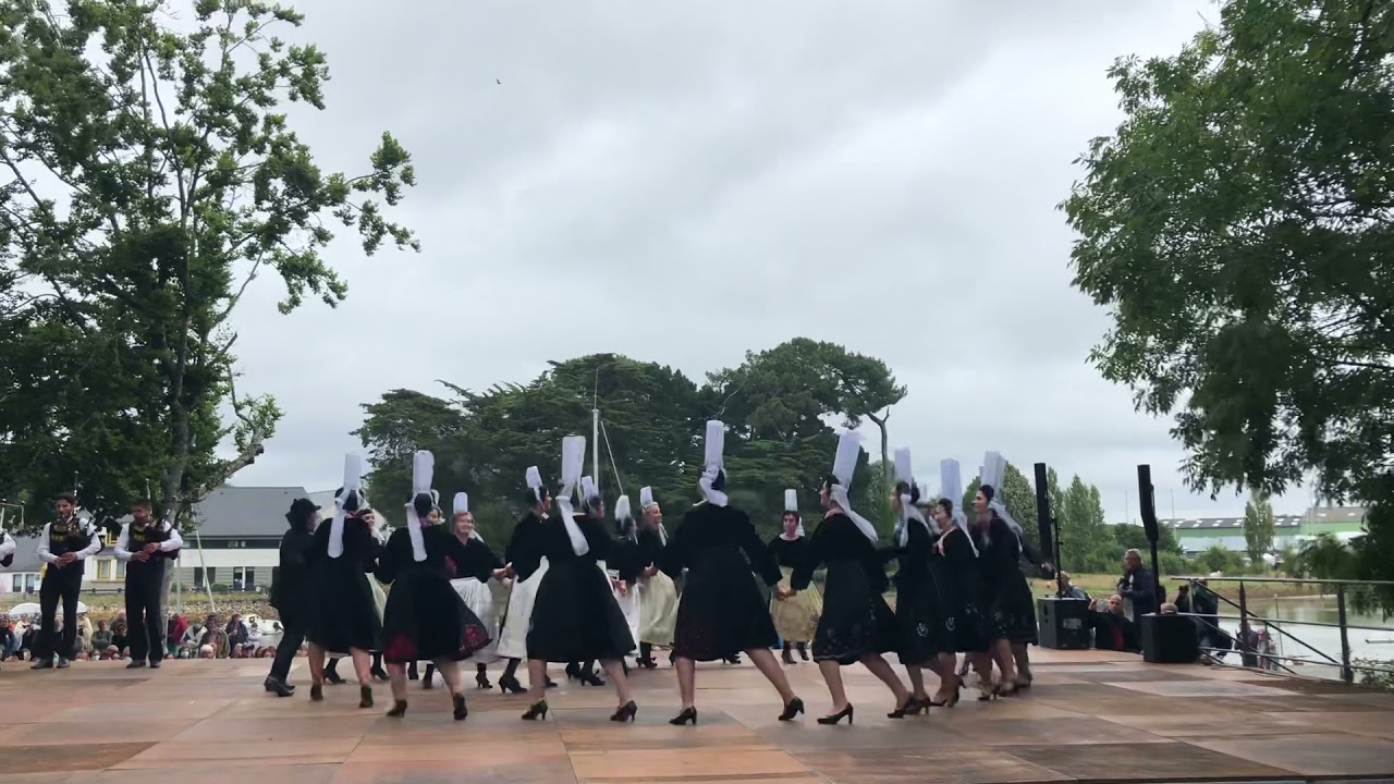 Cercle Celtique de Combrit - Brodeuses 2021