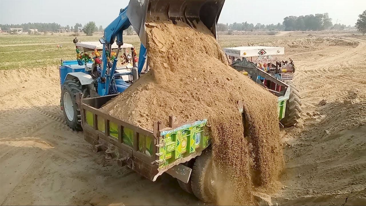 Ford 4000 tractor front end loader trolley mud loading 2023