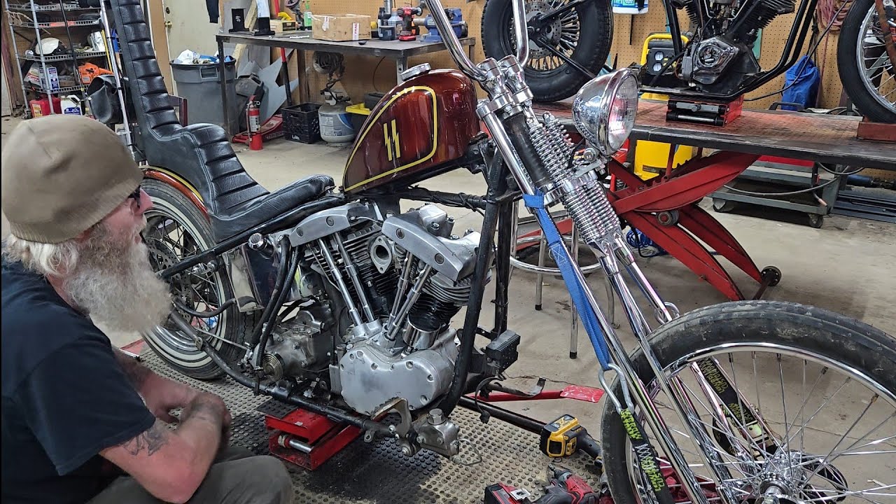 Installing the 1968 Shovelhead engine