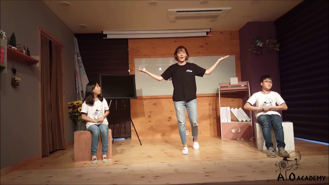 AIO ACADEMY Musical English 
