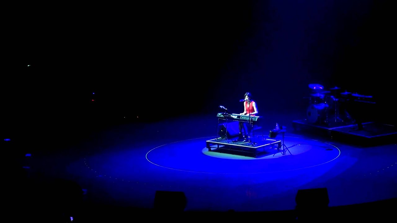 西内まりや 2014.12.28 ♪ありがとうForever...（ピアノ弾き語り）/RISING福島復興支援コンサート（舞浜アンフィシアター）夜の部
