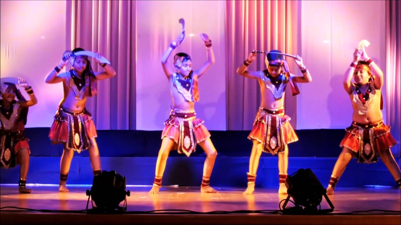 කඩු නැටුම(Sword dance)