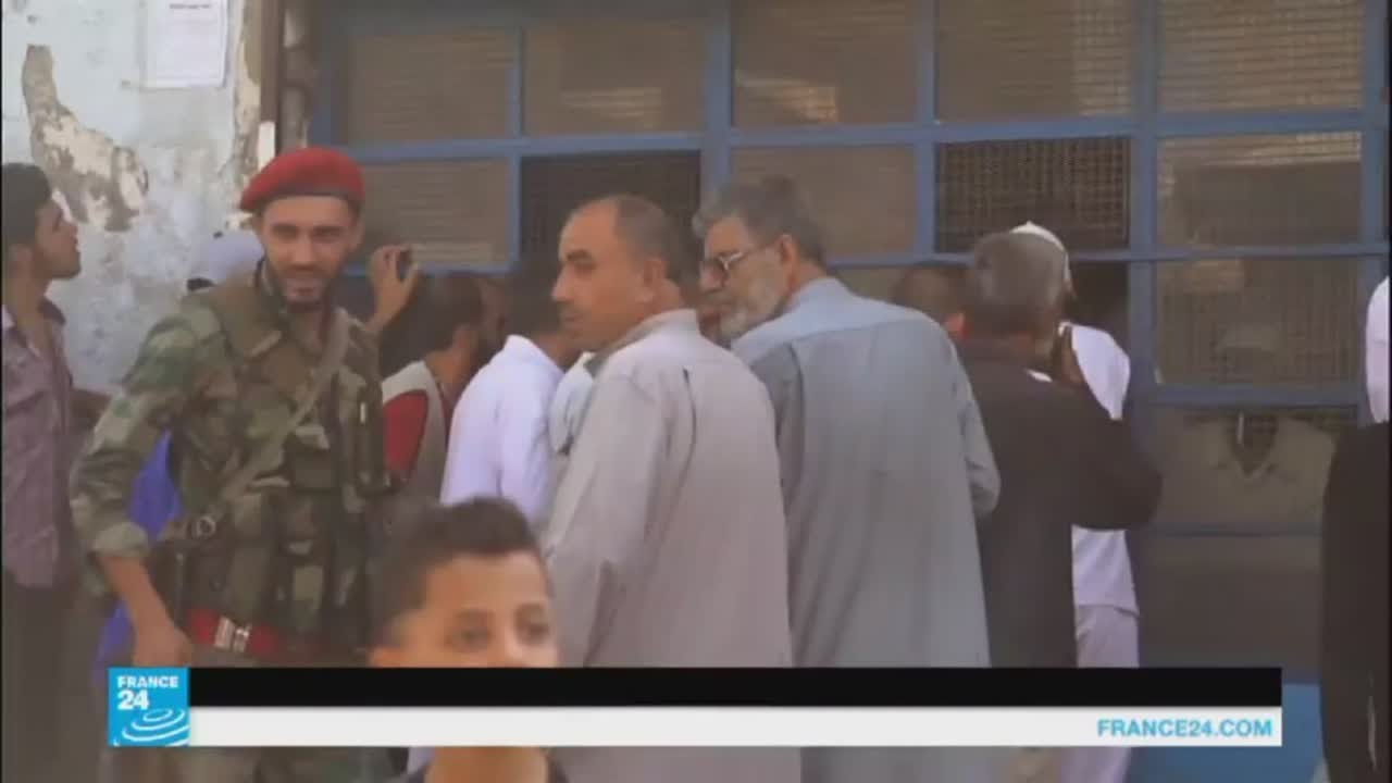 الحياة تعود شيئا فشيئا إلى دير الزور
