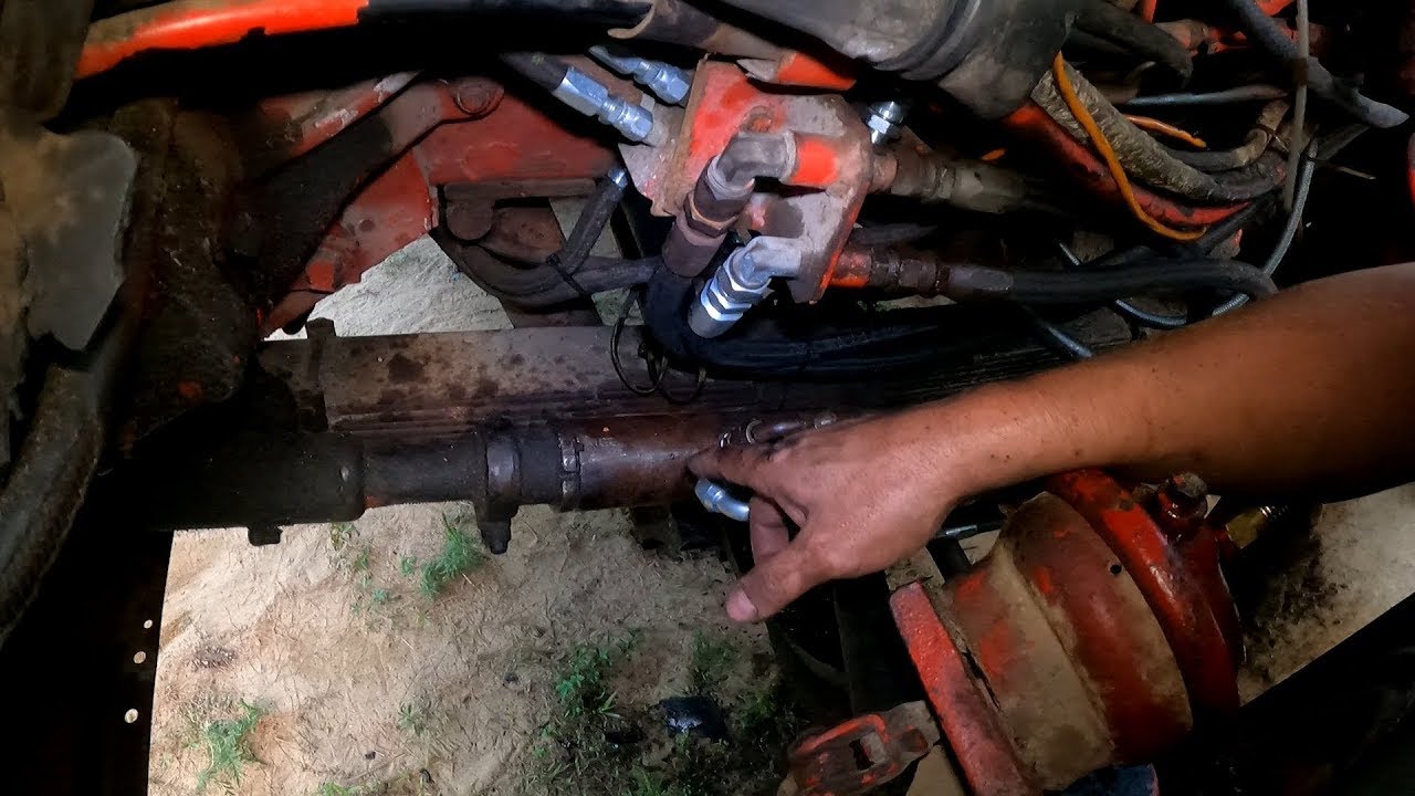 12v71 Detroit Diesel Powered 1973 Peterbilt 352 Cabover - Episode 15 - Power Steering Line Dance