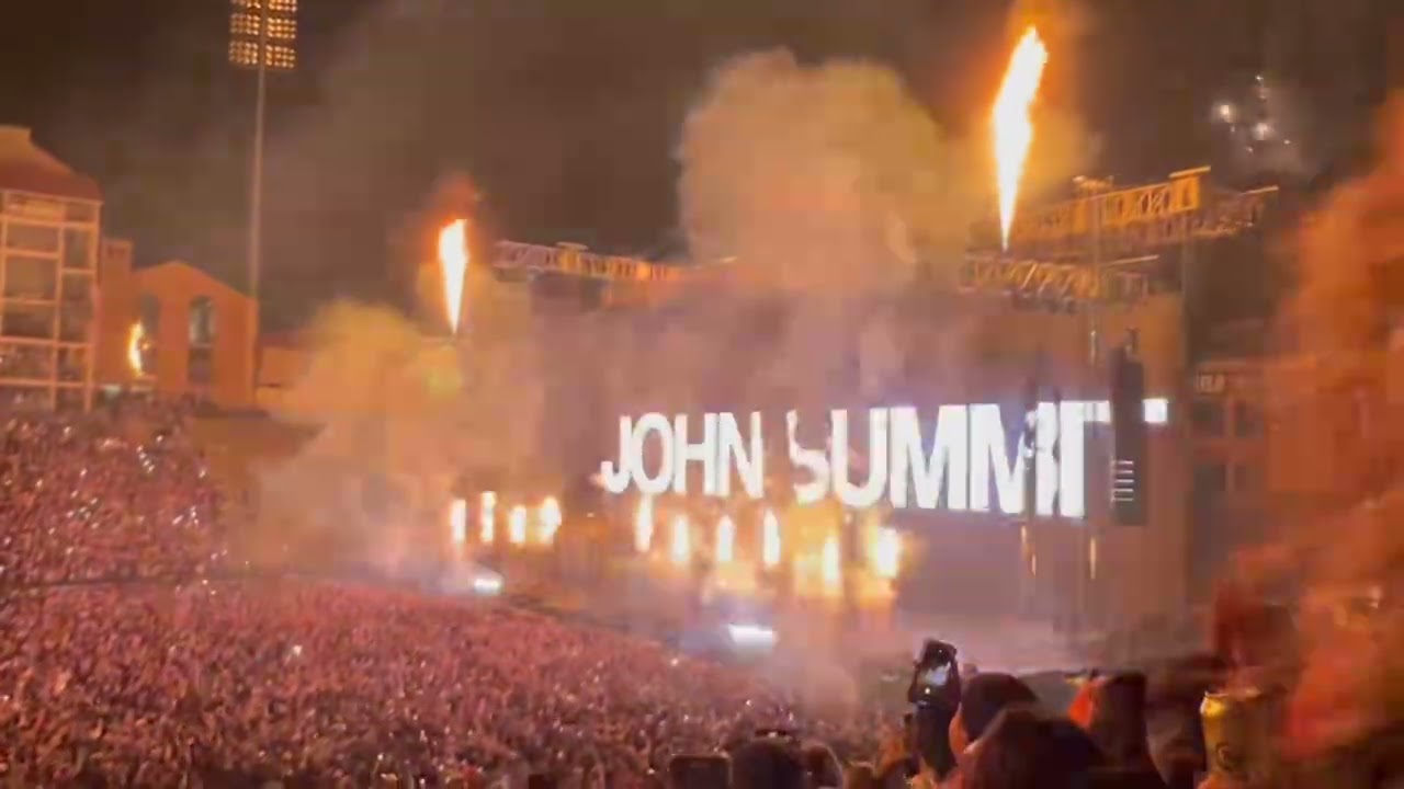 John Summit Folsom Field 10/18/25
